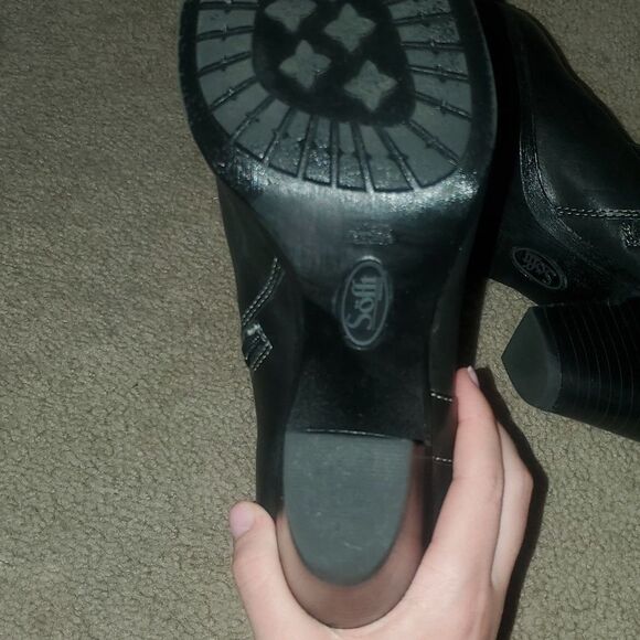 Sofft Black Studded Ankle Booties – Size 9.5 – Comfort & Edgy Style - Picture 11 of 11